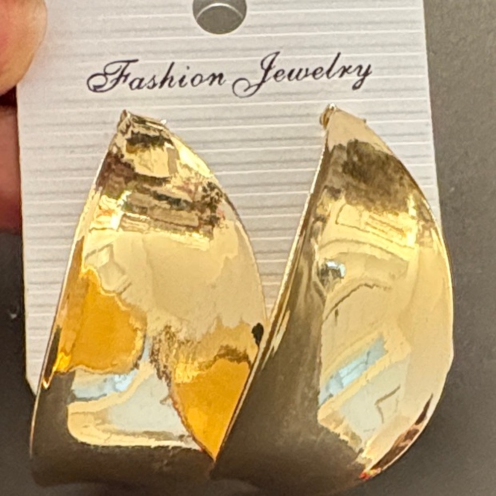 Gold Fashion Jewelry Earrings